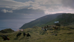 extant_GameOfThrones_2x04-GardenOfBones_3265