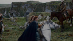 extant_GameOfThrones_2x04-GardenOfBones_3280