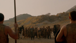 extant_GameOfThrones_2x04-GardenOfBones_3301