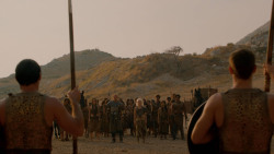 extant_GameOfThrones_2x04-GardenOfBones_3302