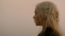 extant_GameOfThrones_2x04-GardenOfBones_3306