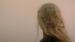 extant_GameOfThrones_2x04-GardenOfBones_3307