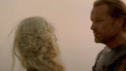 extant_GameOfThrones_2x04-GardenOfBones_3310