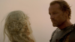 extant_GameOfThrones_2x04-GardenOfBones_3311