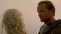 extant_GameOfThrones_2x04-GardenOfBones_3312