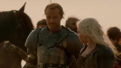 extant_GameOfThrones_2x04-GardenOfBones_3327
