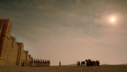 extant_GameOfThrones_2x04-GardenOfBones_3357