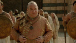 extant_GameOfThrones_2x04-GardenOfBones_3387