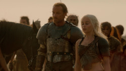extant_GameOfThrones_2x04-GardenOfBones_3427
