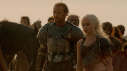 extant_GameOfThrones_2x04-GardenOfBones_3430