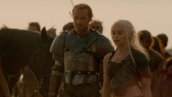 extant_GameOfThrones_2x04-GardenOfBones_3443
