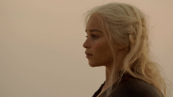 extant_GameOfThrones_2x04-GardenOfBones_3447