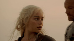 extant_GameOfThrones_2x04-GardenOfBones_3449