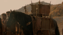 extant_GameOfThrones_2x04-GardenOfBones_3452