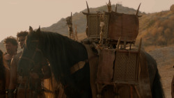 extant_GameOfThrones_2x04-GardenOfBones_3453