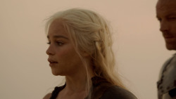 extant_GameOfThrones_2x04-GardenOfBones_3455