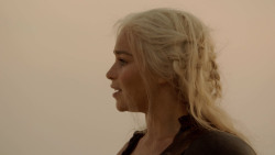 extant_GameOfThrones_2x04-GardenOfBones_3457