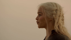 extant_GameOfThrones_2x04-GardenOfBones_3464