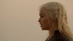 extant_GameOfThrones_2x04-GardenOfBones_3466