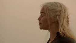 extant_GameOfThrones_2x04-GardenOfBones_3475