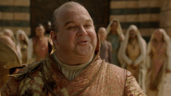 extant_GameOfThrones_2x04-GardenOfBones_3480