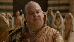 extant_GameOfThrones_2x04-GardenOfBones_3490