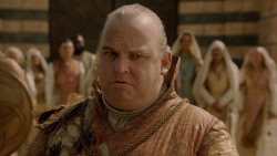 extant_GameOfThrones_2x04-GardenOfBones_3499
