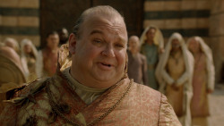 extant_GameOfThrones_2x04-GardenOfBones_3517