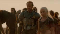 extant_GameOfThrones_2x04-GardenOfBones_3534