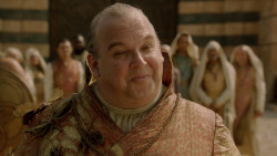 extant_GameOfThrones_2x04-GardenOfBones_3547