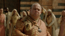 extant_GameOfThrones_2x04-GardenOfBones_3569
