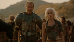 extant_GameOfThrones_2x04-GardenOfBones_3583