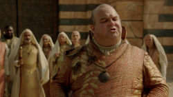 extant_GameOfThrones_2x04-GardenOfBones_3585