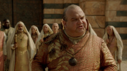 extant_GameOfThrones_2x04-GardenOfBones_3593