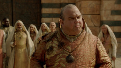 extant_GameOfThrones_2x04-GardenOfBones_3594