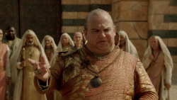 extant_GameOfThrones_2x04-GardenOfBones_3601