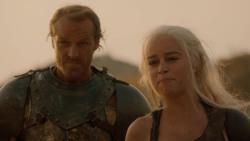 extant_GameOfThrones_2x04-GardenOfBones_3649