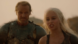 extant_GameOfThrones_2x04-GardenOfBones_3651