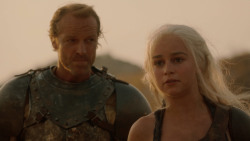 extant_GameOfThrones_2x04-GardenOfBones_3652