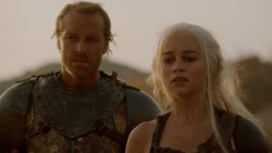 extant_GameOfThrones_2x04-GardenOfBones_3682