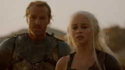 extant_GameOfThrones_2x04-GardenOfBones_3683