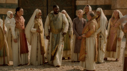 extant_GameOfThrones_2x04-GardenOfBones_3690