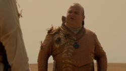 extant_GameOfThrones_2x04-GardenOfBones_3698