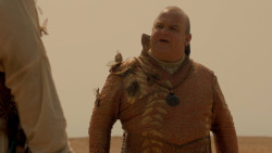 extant_GameOfThrones_2x04-GardenOfBones_3704