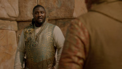 extant_GameOfThrones_2x04-GardenOfBones_3707