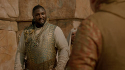 extant_GameOfThrones_2x04-GardenOfBones_3713