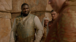 extant_GameOfThrones_2x04-GardenOfBones_3719