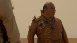 extant_GameOfThrones_2x04-GardenOfBones_3722