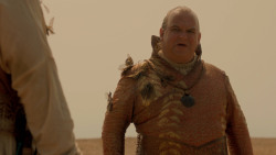 extant_GameOfThrones_2x04-GardenOfBones_3725