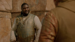 extant_GameOfThrones_2x04-GardenOfBones_3727